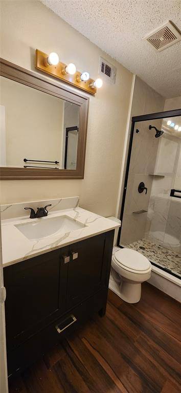 200 Seagull Court, Irving, TX 75060