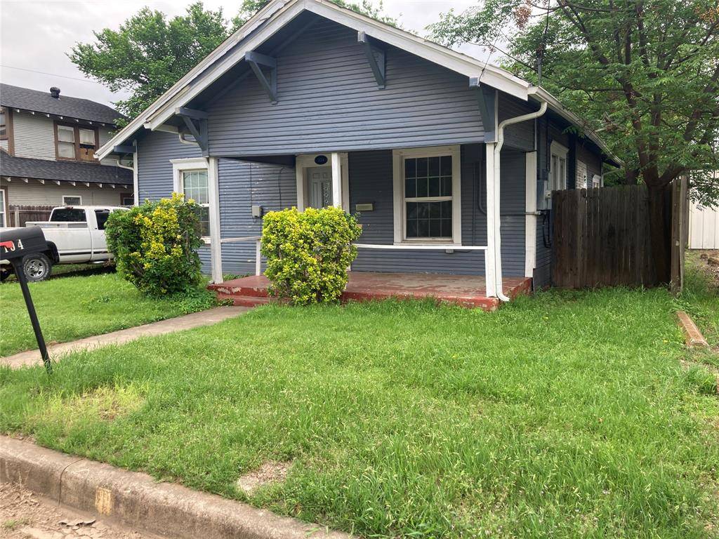 104 May Avenue, Cleburne, TX 76031