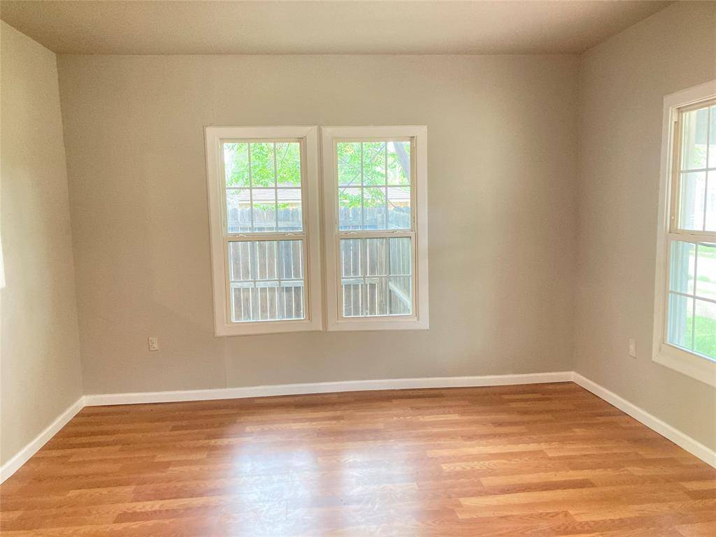 104 May Avenue, Cleburne, TX 76031