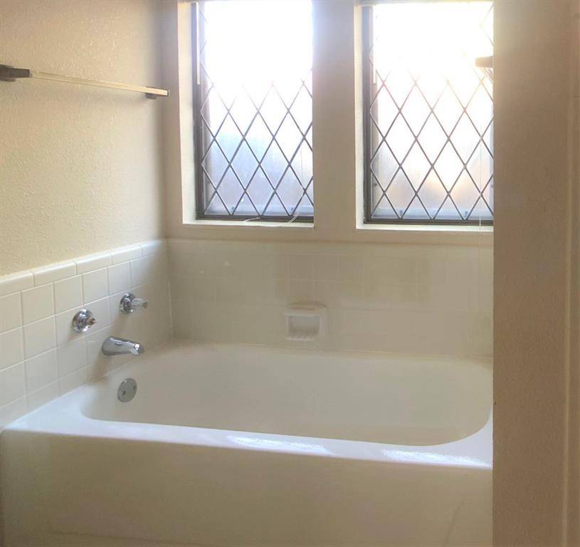 3924 Wentworth Drive, Arlington, TX 76001