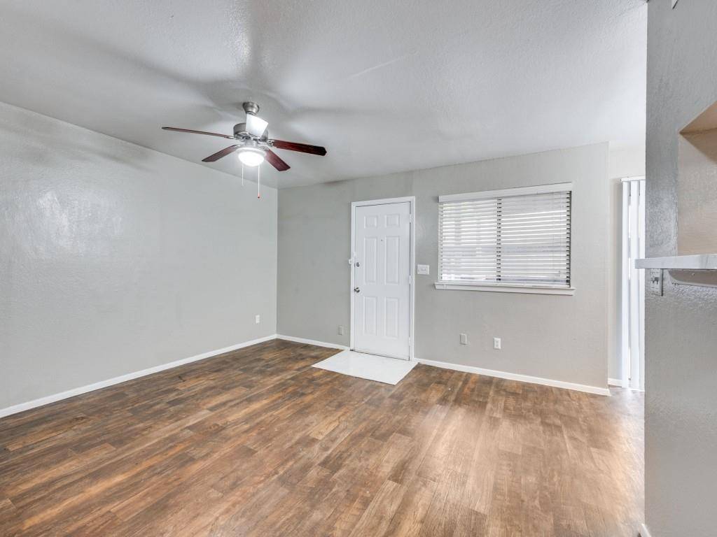 1122 Millview Drive #1103, Arlington, TX 76012