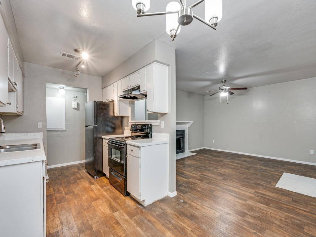 1122 Millview Drive #1103, Arlington, TX 76012