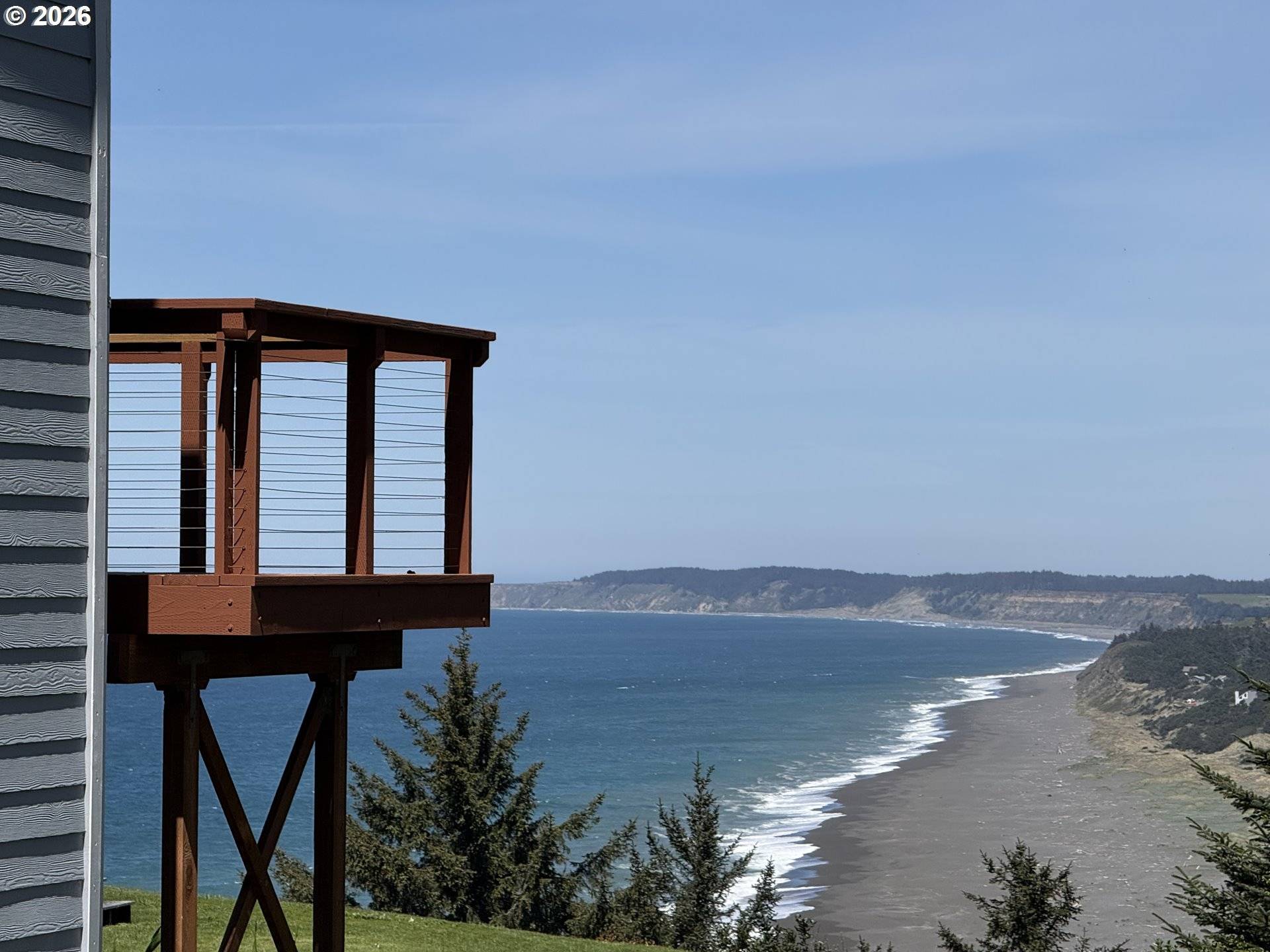 220 FLAKE ST, Port Orford, OR 97465