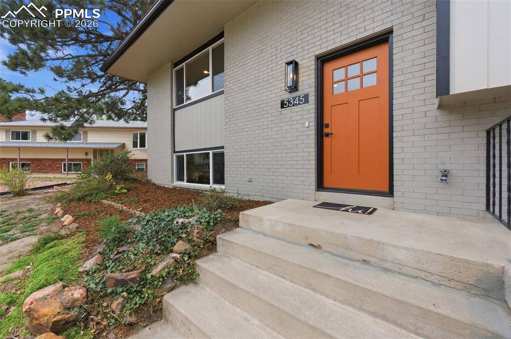 5345 Babcock TER, Colorado Springs, CO 80915