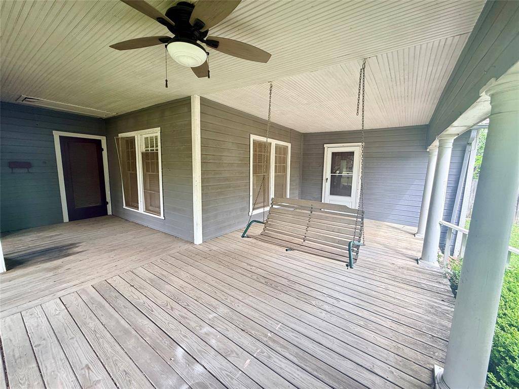 302 W Orville Street, Wills Point, TX 75169