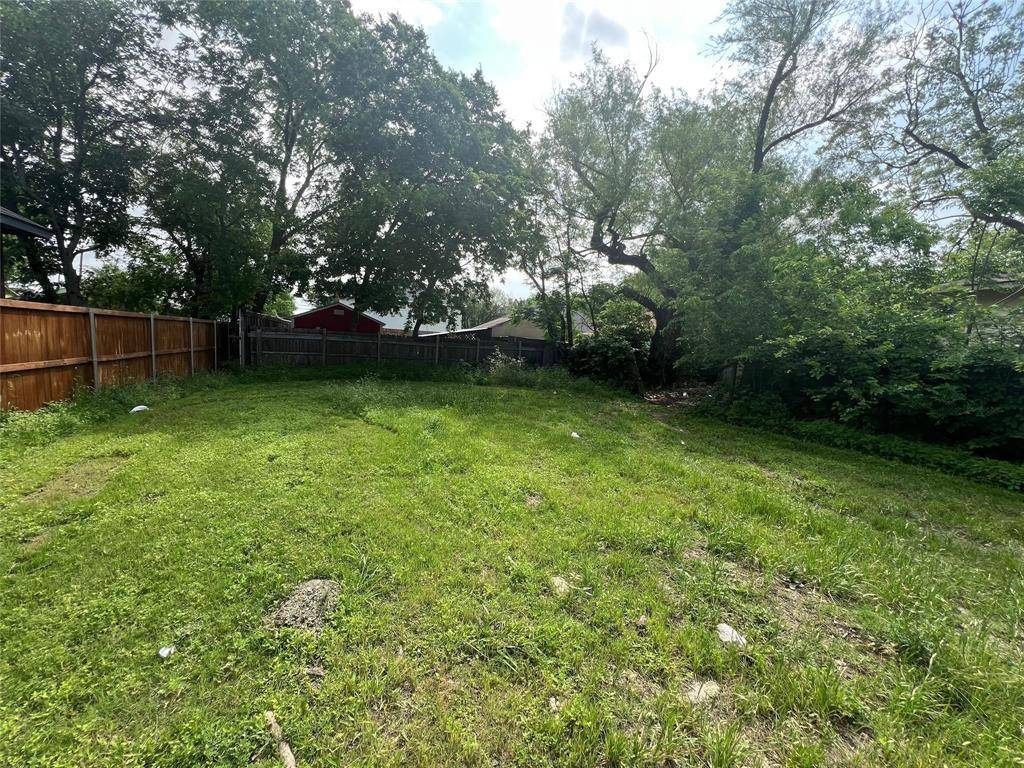 4126 Esmalda Street, Dallas, TX 75212