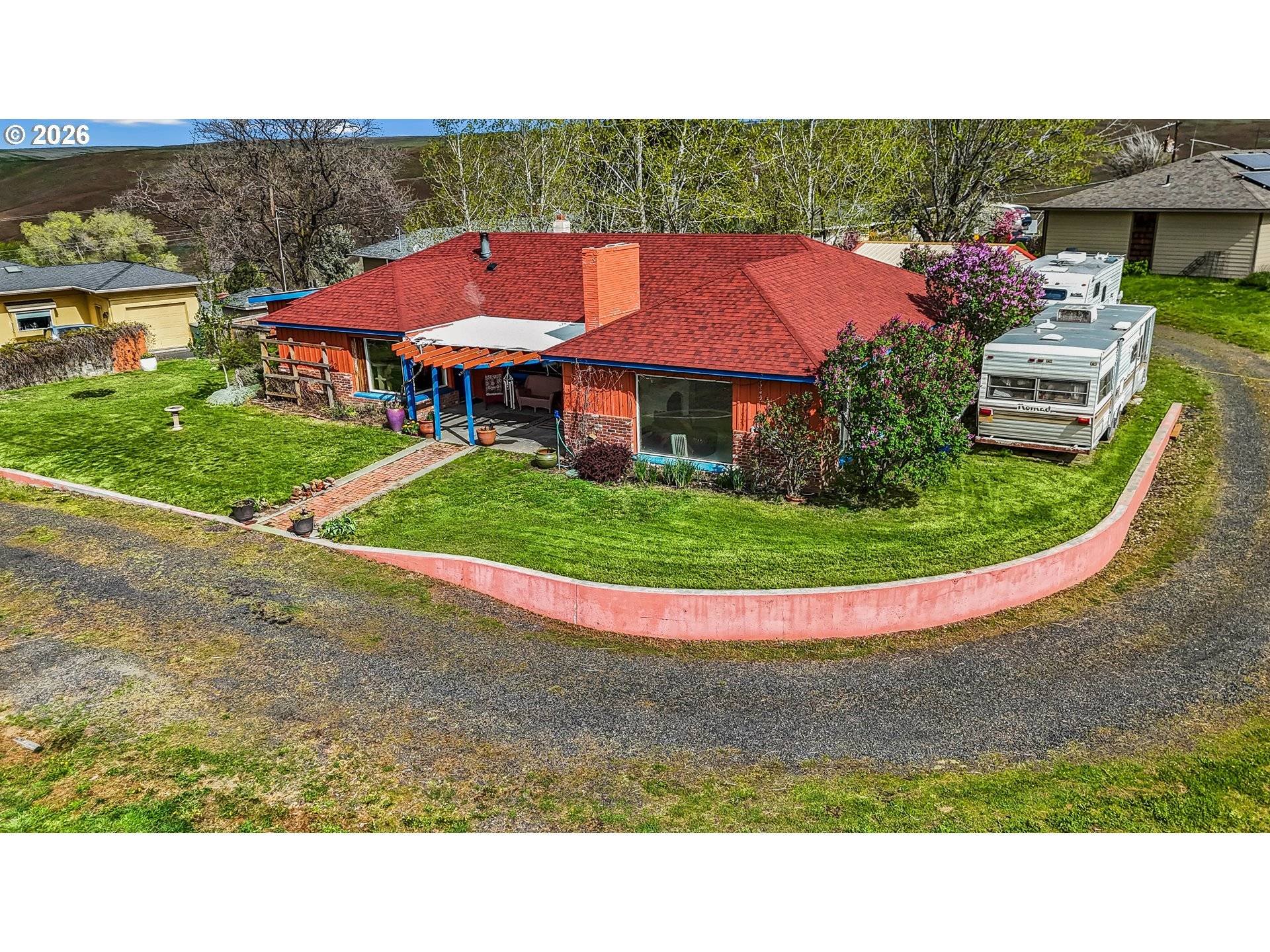 24 NE MOUNT HEBRON DR, Pendleton, OR 97801