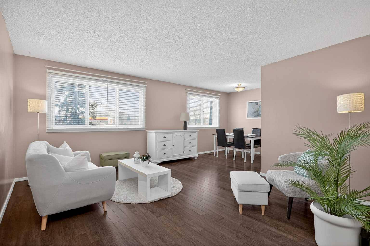 10304 Braeside DR SW, Calgary, AB T2W 1B4