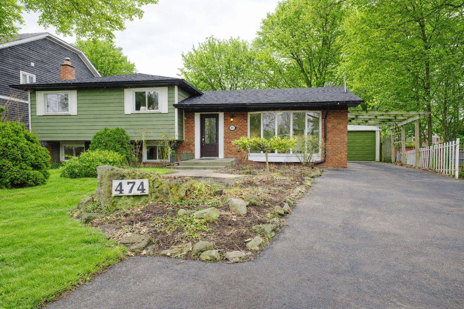474 Sandlewood RD, Oakville, ON L6L 3S4