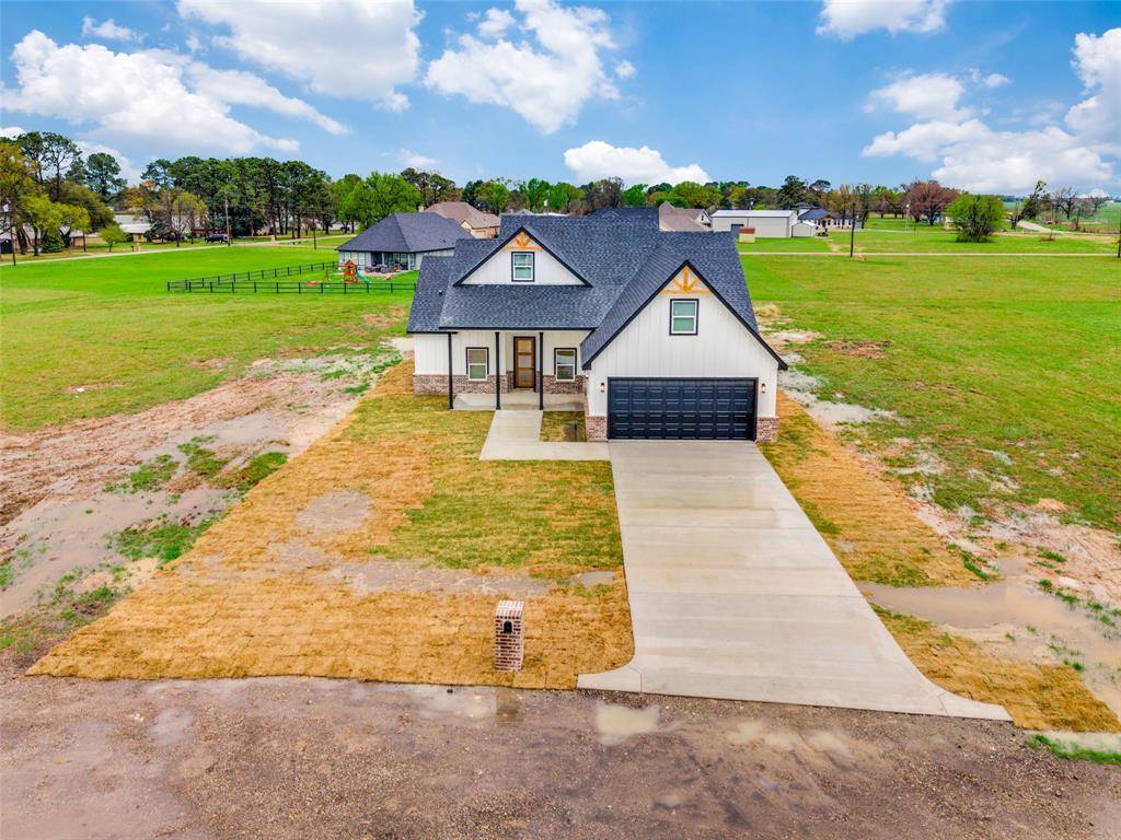 104 Pitchfork Ranch Road, Trinidad, TX 75163