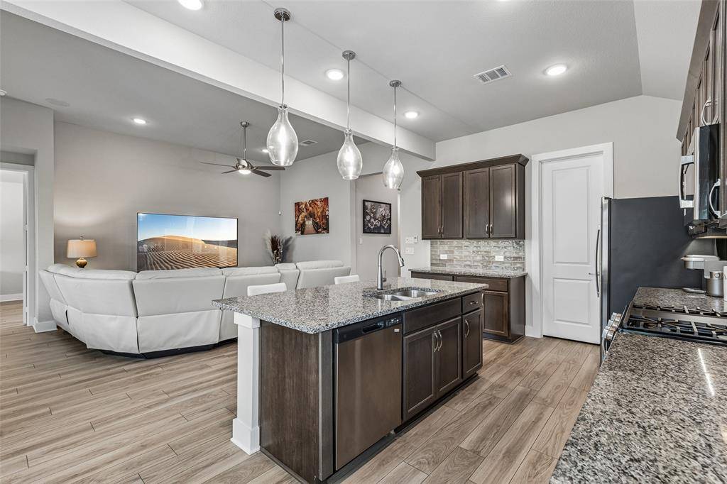 7252 Dragonfly Lane, Little Elm, TX 76227