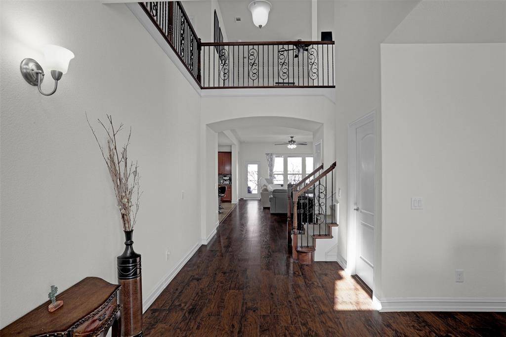 208 Copper Canyon Drive, Lewisville, TX 75067