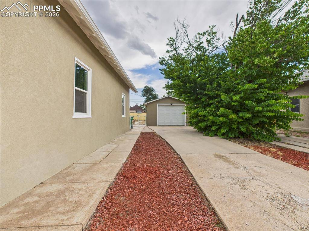 1012 E Abriendo AVE, Pueblo, CO 81004