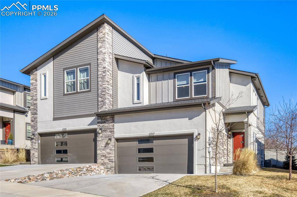 5317 Sky Top LN, Colorado Springs, CO 80918