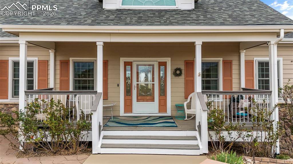 979 Pinehurst CT, Bennett, CO 80102