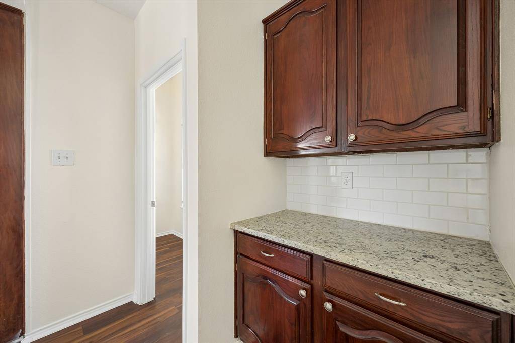 1604 Bennington Drive, Carrollton, TX 75007