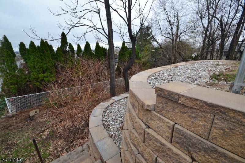 8 Witherspoon St, Nutley Twp., NJ 07110