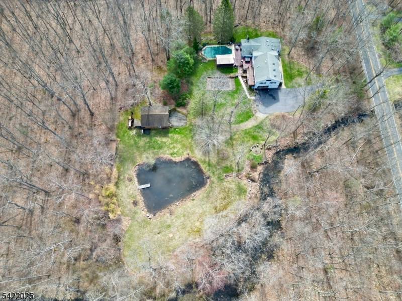 202 Millbrook Rd, Hardwick Twp., NJ 07825