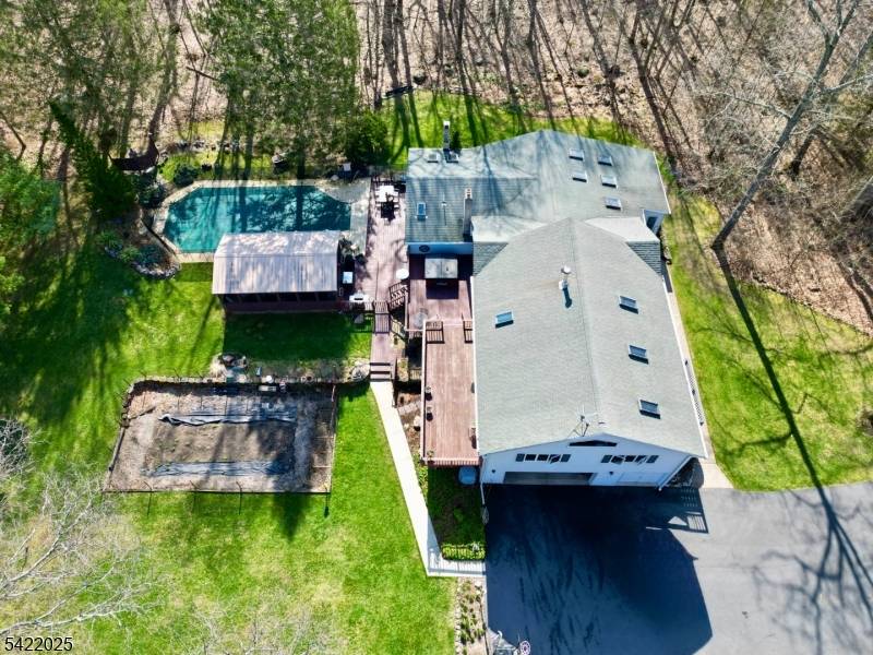 202 Millbrook Rd, Hardwick Twp., NJ 07825