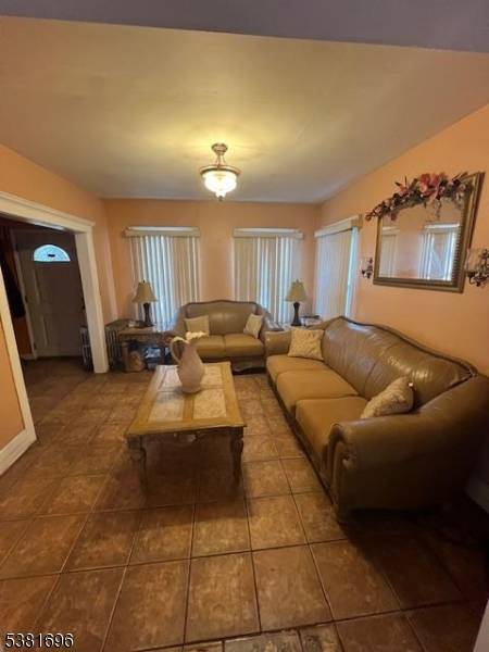 245 William St, Rahway City, NJ 07065