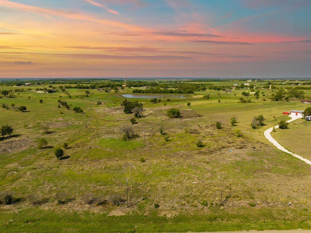 7984 Lone Star Parkway, Moody, TX 76557