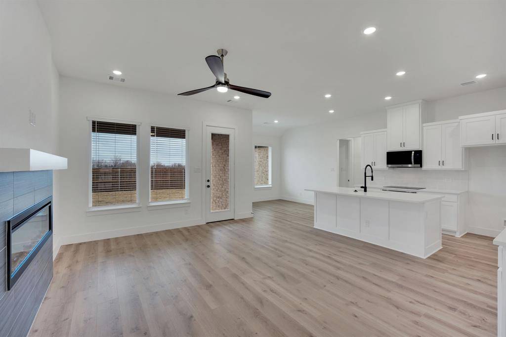 4312 Laurel Trail, Midlothian, TX 76065