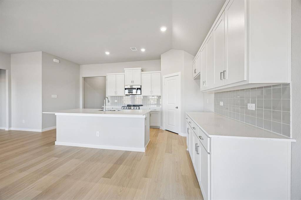 1533 Oakdale Drive, Kaufman, TX 75142