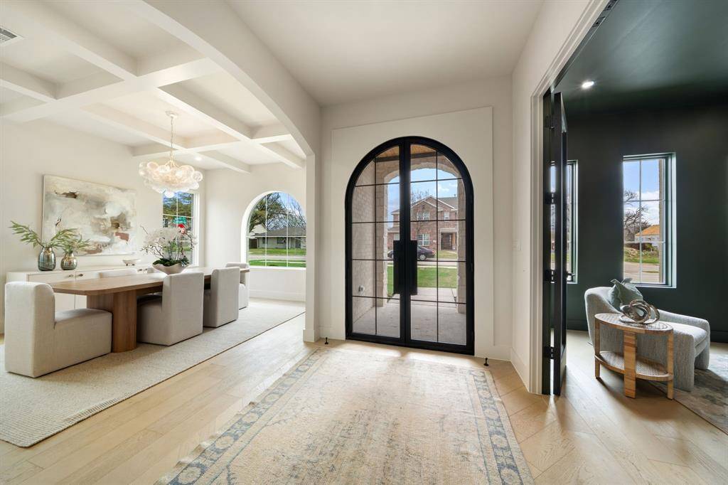 10917 Beauty Lane, Dallas, TX 75229