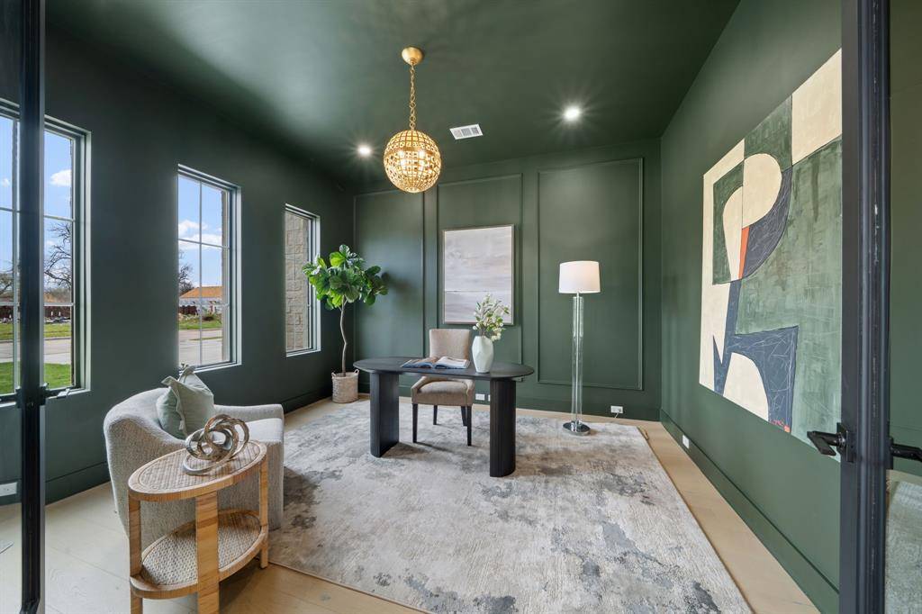 10917 Beauty Lane, Dallas, TX 75229