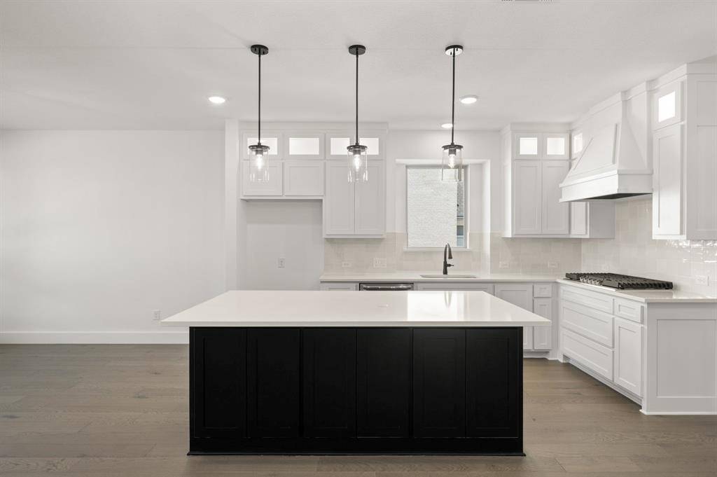 1813 Briarwood Way, Midlothian, TX 76065