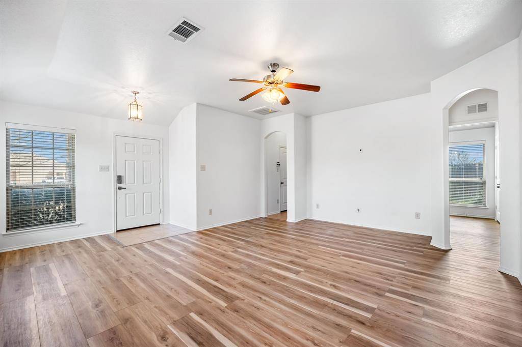 608 W Grove Circle, Anna, TX 75409