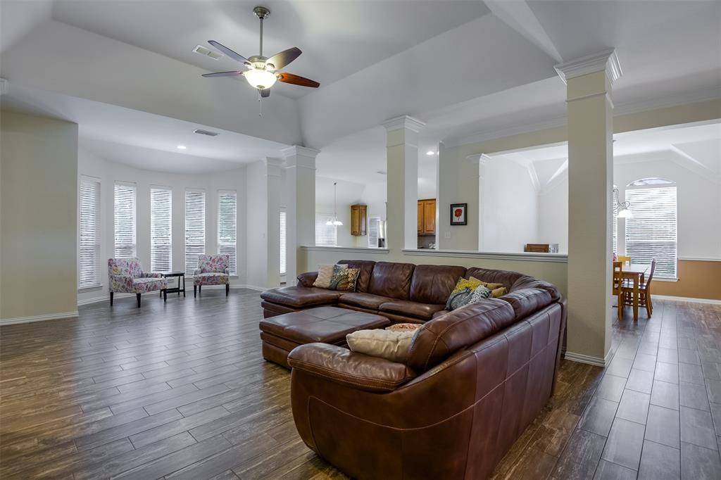 6507 Fannin Farm Way, Arlington, TX 76001