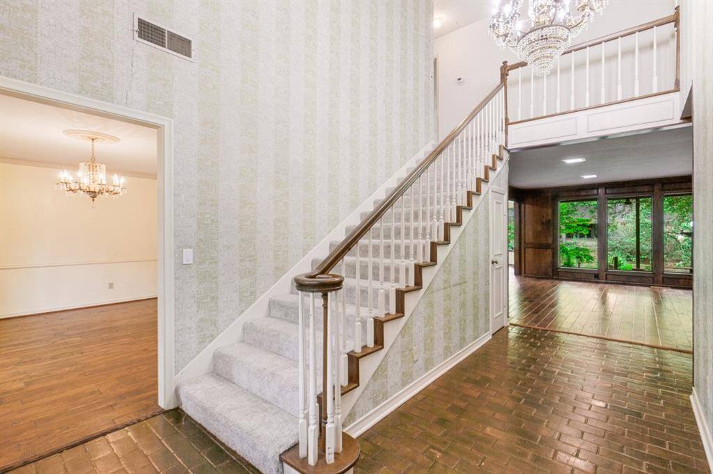 7026 Dartbrook Drive, Dallas, TX 75254