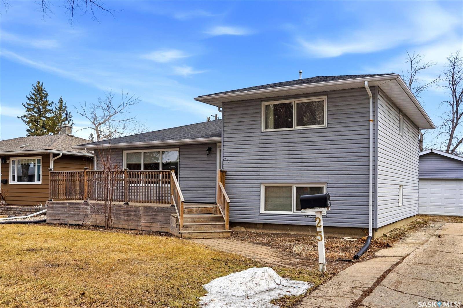 25 Knowles CRESCENT, Regina, SK S4S 4N9