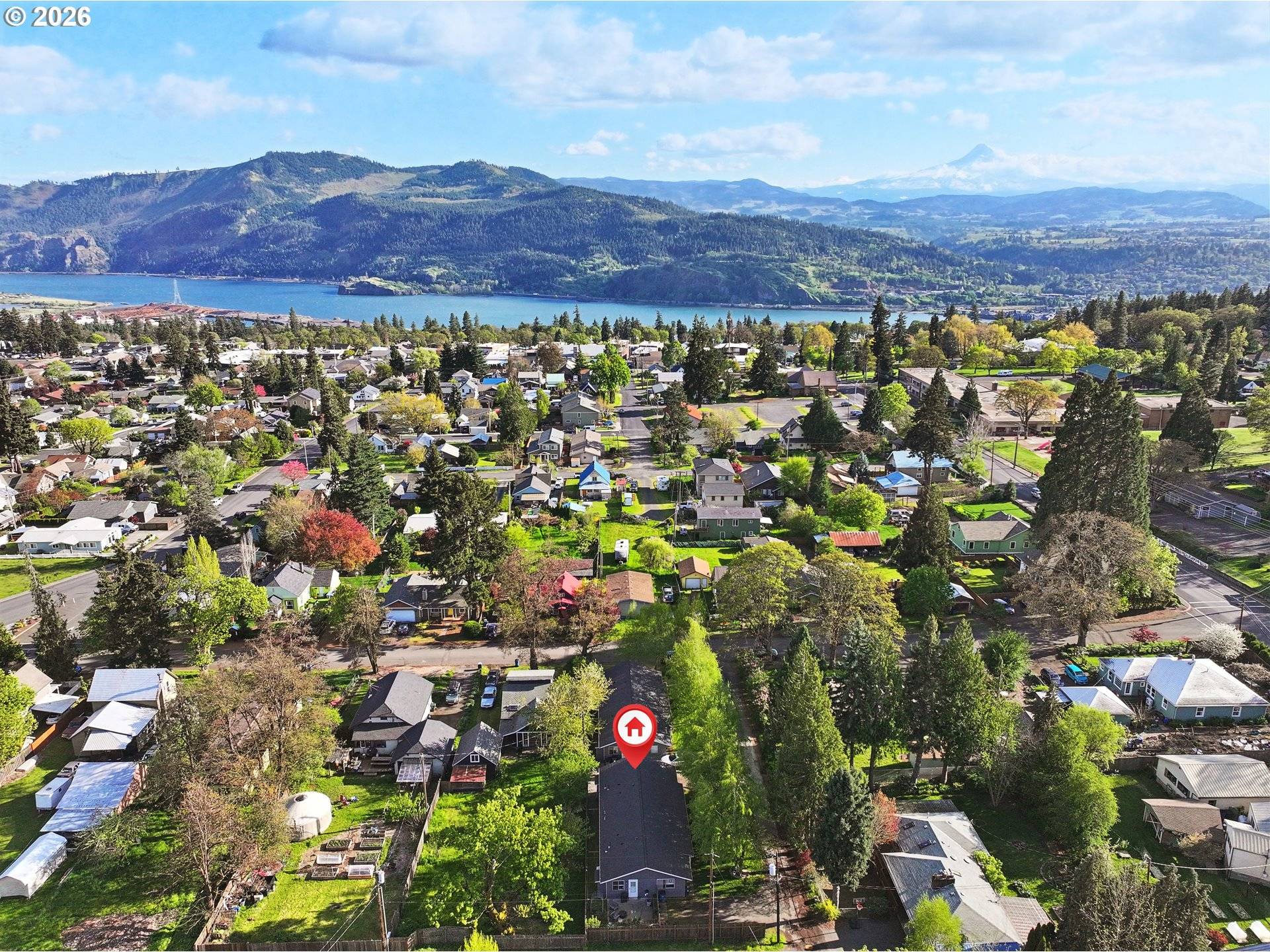 705 NE CHURCH PL, White Salmon, WA 98672