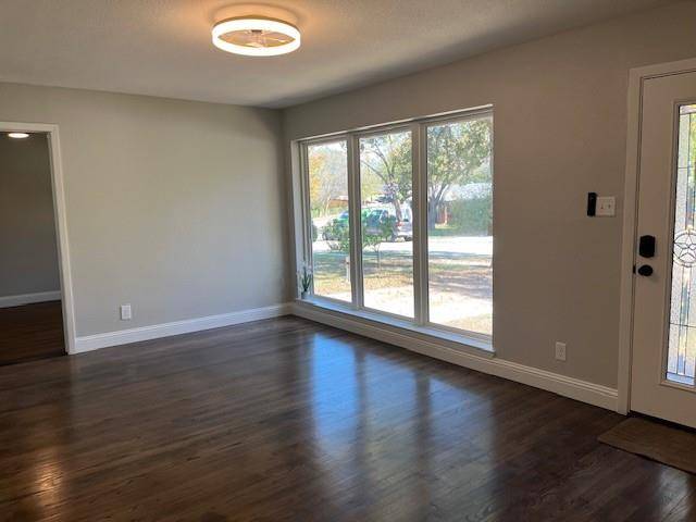 741 14th Street, Grand Prairie, TX 75050