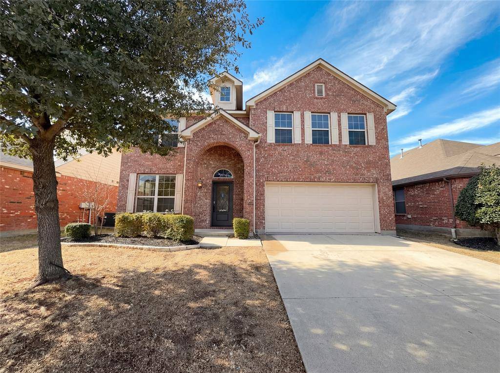 8925 Brook Hill Lane, Fort Worth, TX 76244