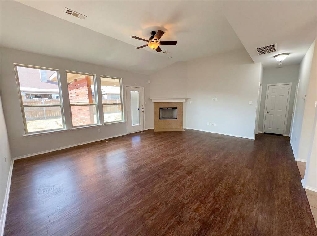 8925 Brook Hill Lane, Fort Worth, TX 76244