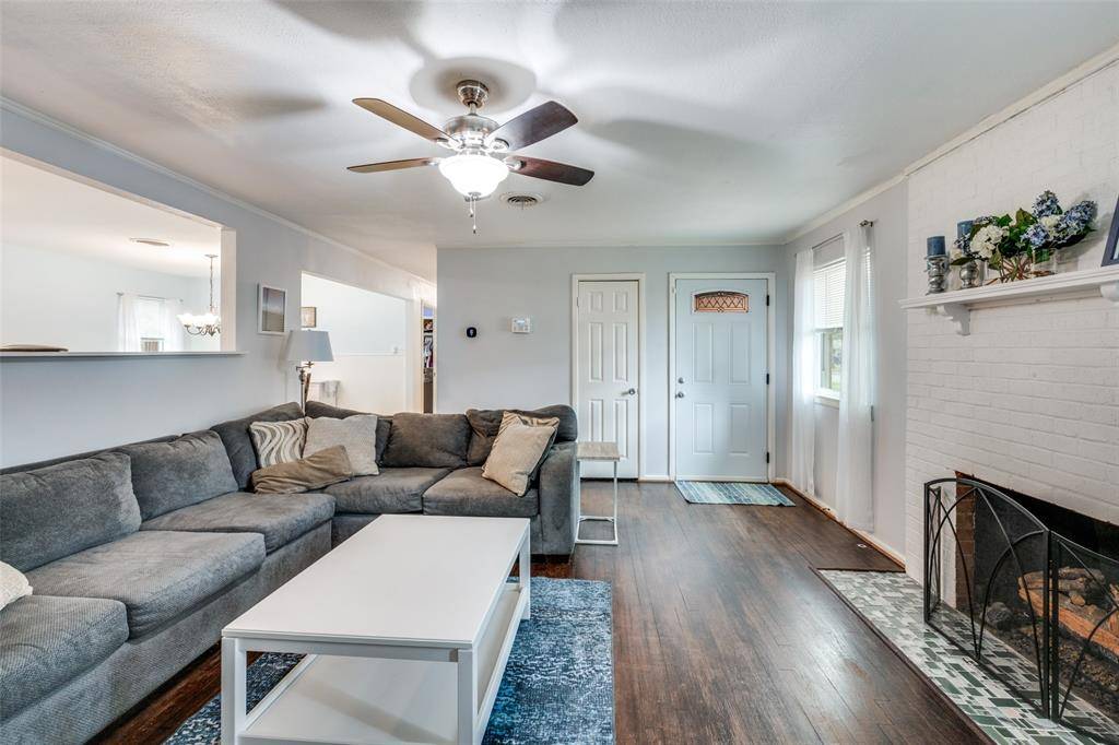 913 Ross Trail, Arlington, TX 76012