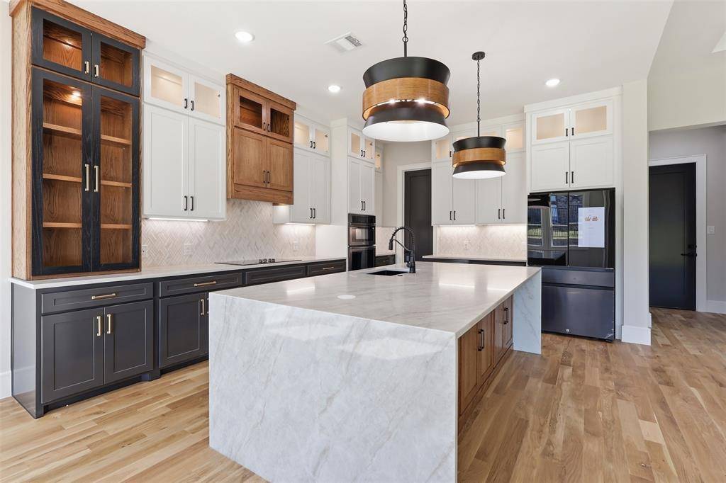 906 Tannehill Way, Athens, TX 75751