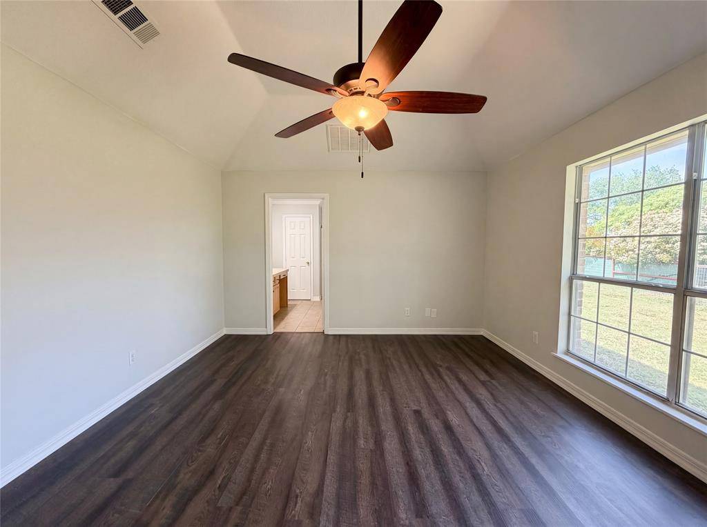 416 Fossil Rock Drive, Azle, TX 76020