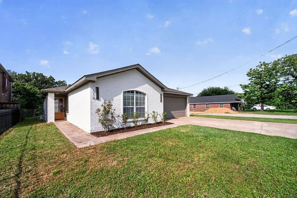 316 Wright Boulevard, Grand Prairie, TX 75050