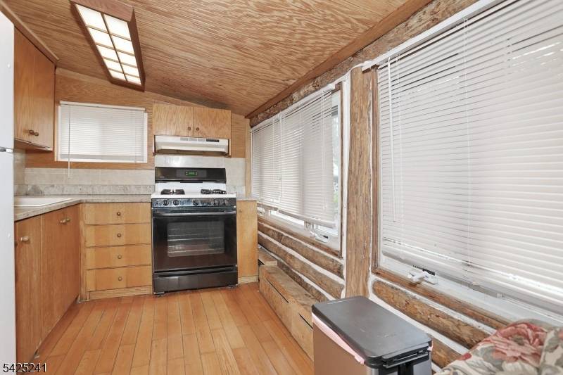 10 Echo Ln, West Milford Twp., NJ 07480