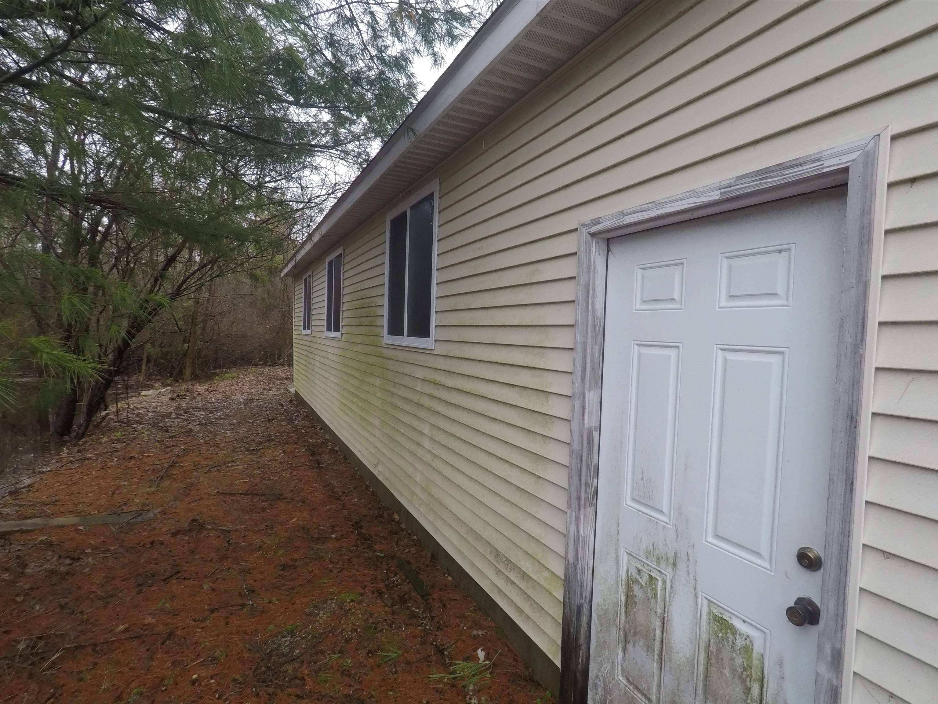 900 E Lake Mitchell DR, Cherry Grove Twp, MI 49601