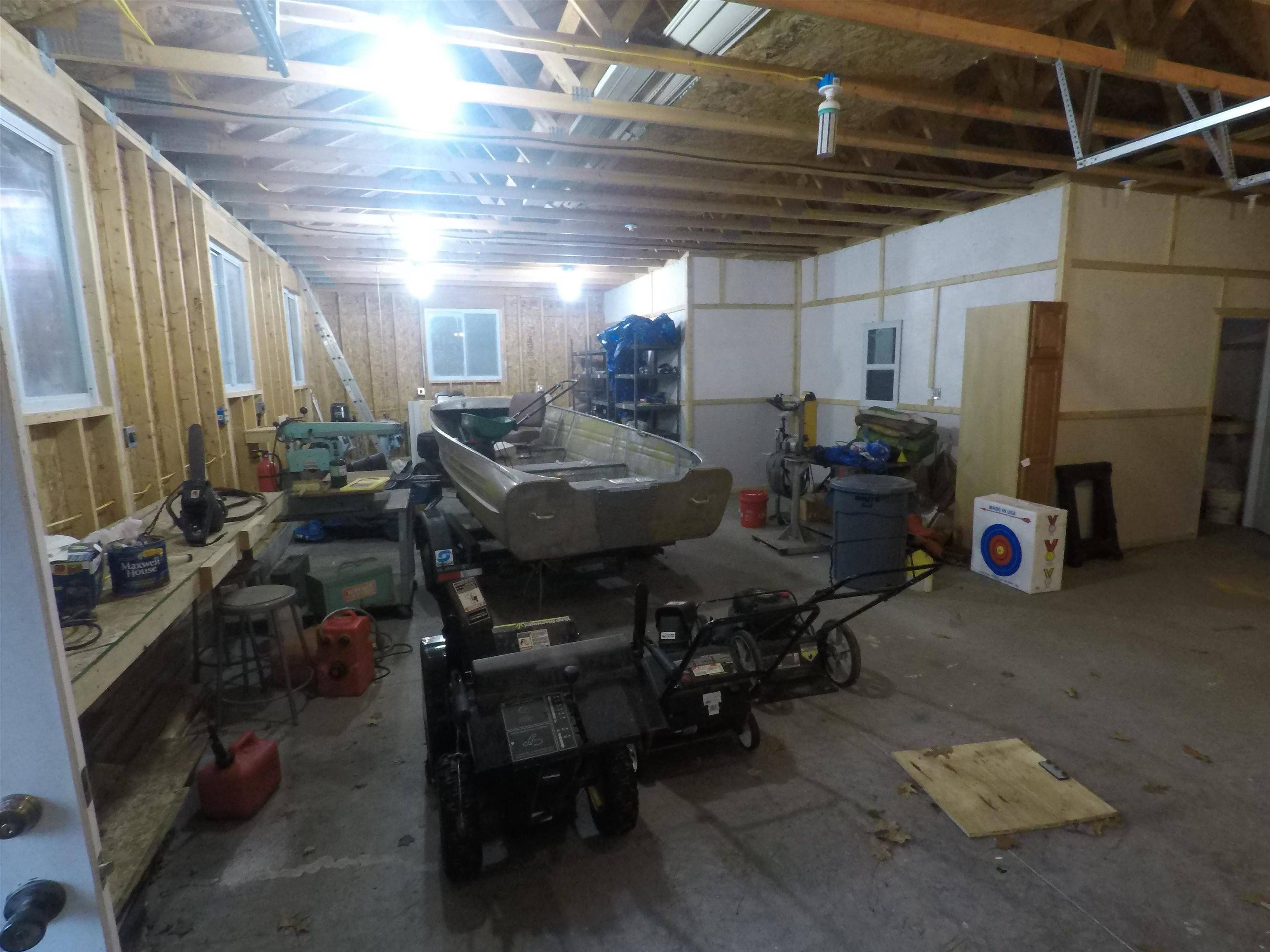 900 E Lake Mitchell DR, Cherry Grove Twp, MI 49601