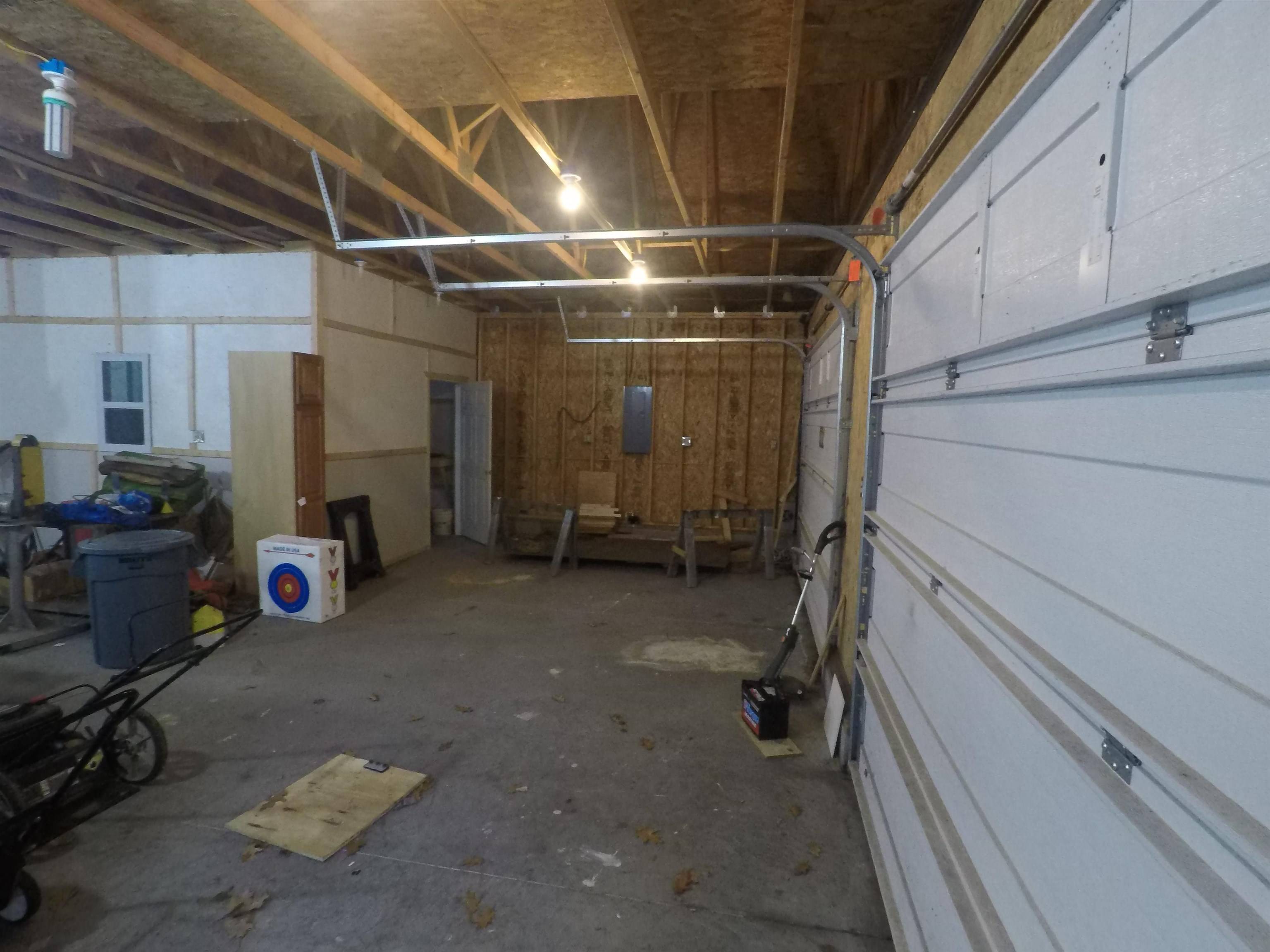 900 E Lake Mitchell DR, Cherry Grove Twp, MI 49601