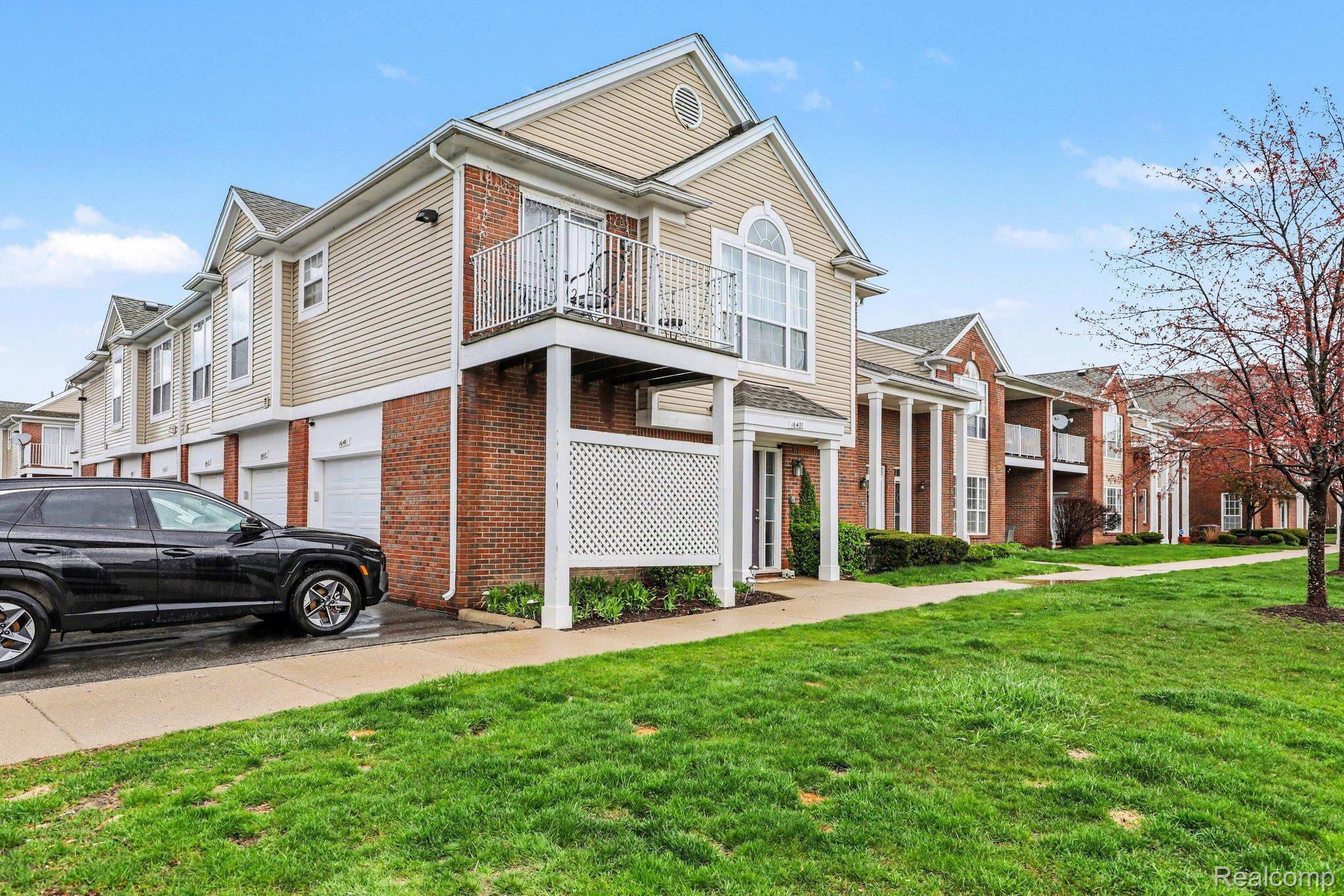 16413 Dominion DR, Macomb Township, MI 48044