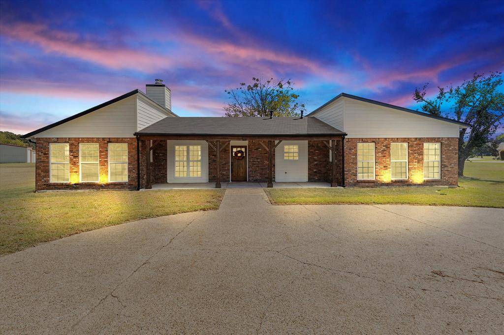 1492 Van Zandt County Road 3502, Wills Point, TX 75169