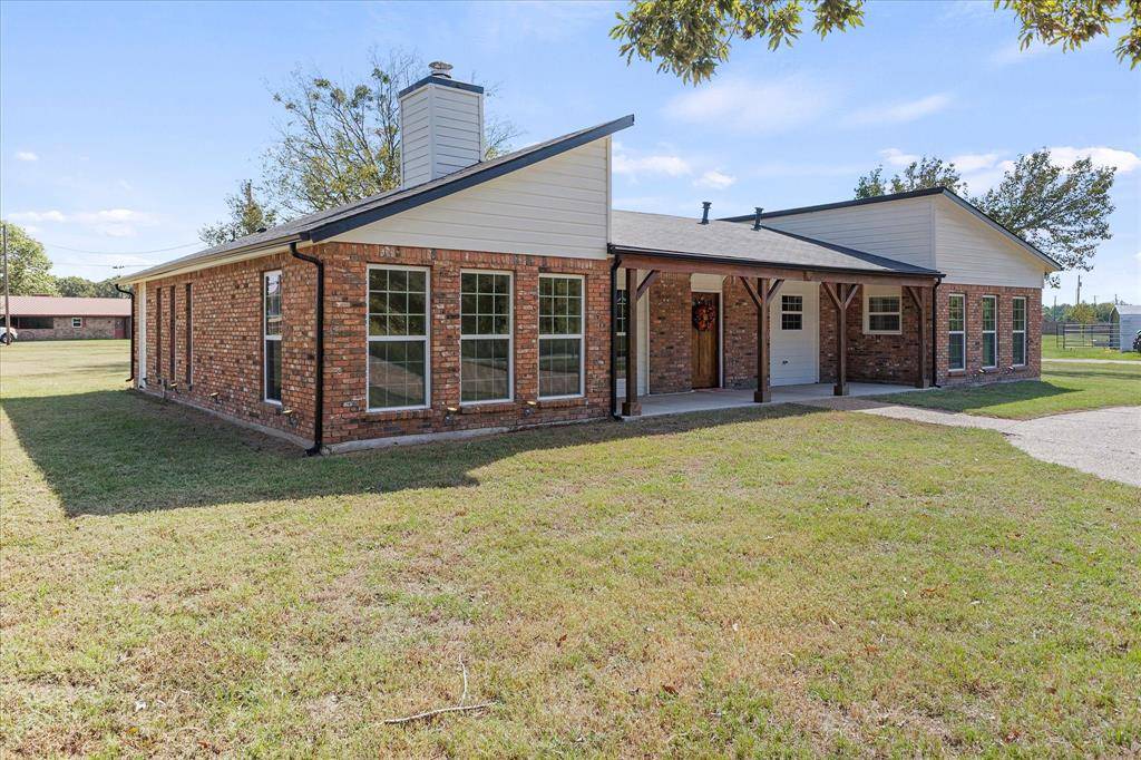 1492 Van Zandt County Road 3502, Wills Point, TX 75169