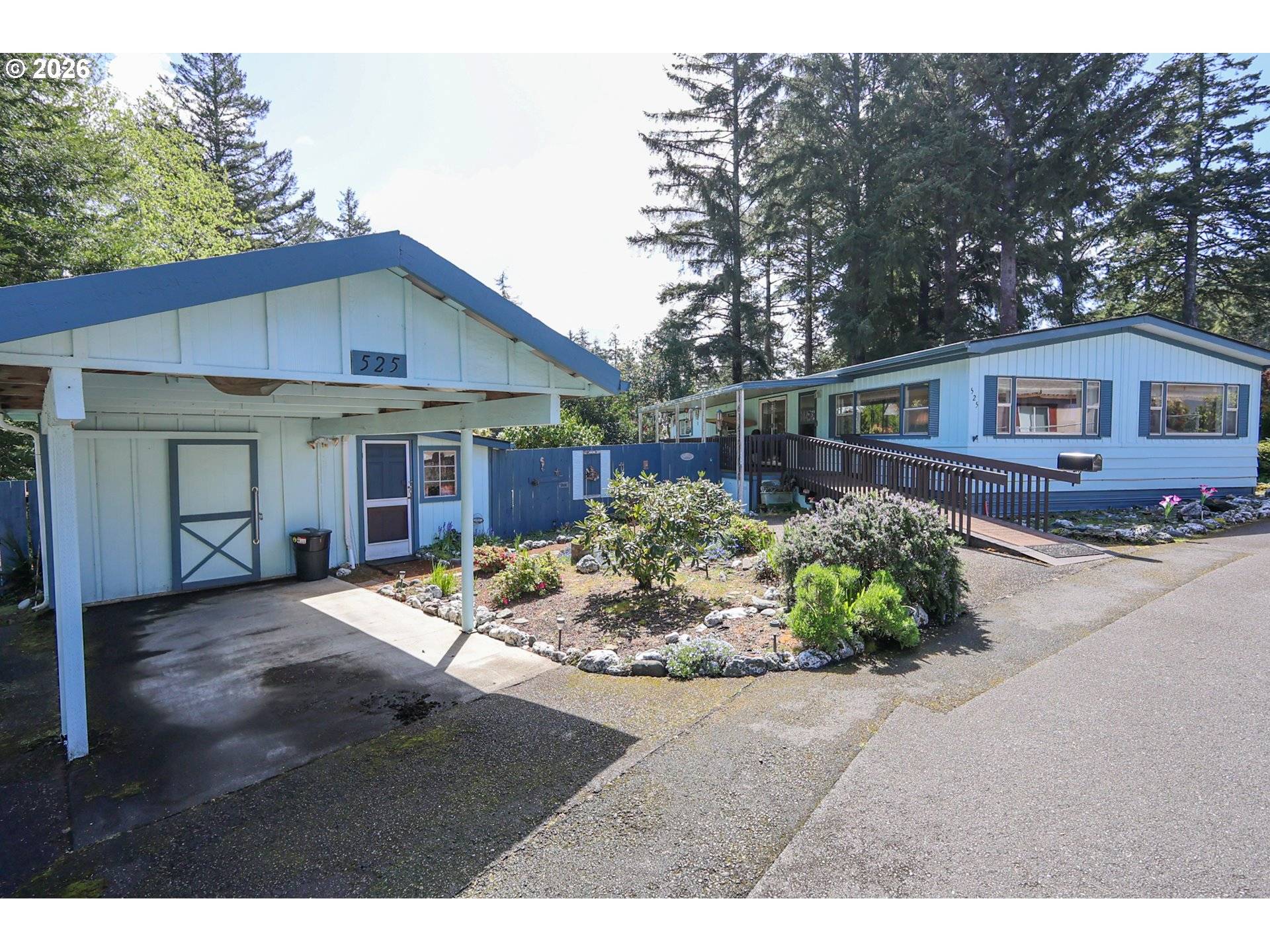 525 Village Pines WAY, Coos Bay, OR 97420